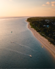 Kitesurf Trou d'eau - La Réunion (France) - Drone photo