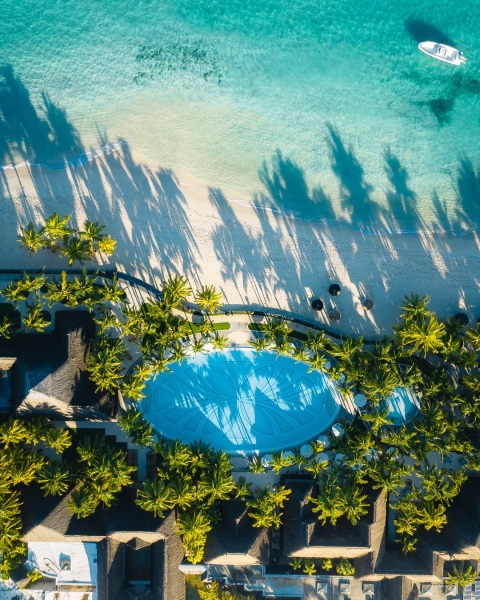 Paradis Beachcomber Hotel - Drone photo