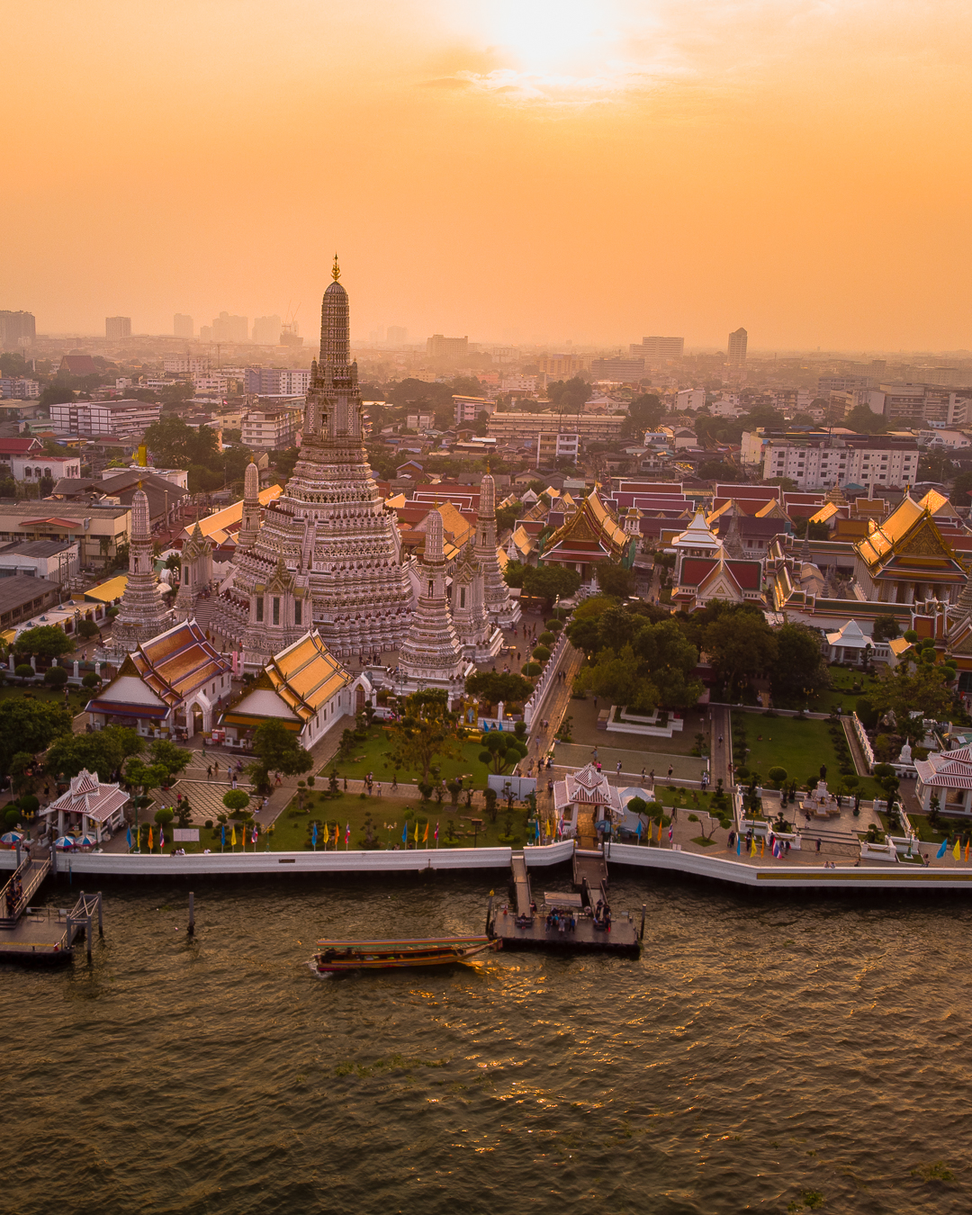 7 popular highlights in and around Bangkok reviewed